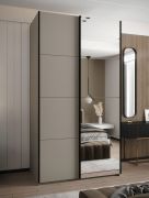 Kleiderschrank / Schiebetürenschrank | 245,5 x 130 x 64 cm | 2 Kleiderstangen | Soft-Close | Farbe: Kaschmir | 2 Schiebetüren | Spiegel | 6 Fächer