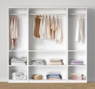 Offener Kleiderschrank | breit | 3 Kleiderstangen | Farbe: Weiß | 4 Fächer | Maße: 206 x 55 x 196 cm | einfaches Design | 6 Holzeinlegeböden | für Schlafzimmer