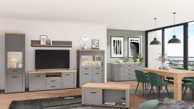 Wohnzimmer - Set A Banat, 6-teilig, Farbe: Eiche Artisan / Graphitgrau / Grau, ABS-Kanten, zwei Vitrinen, eine Kommode, ein TV-Schrank, ein Wandregal und ein Couchtisch