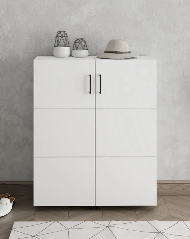 Schuhschrank | Farbe: Opak Weiß | zwei Drehtüren | 92 x 33 x 113 cm | breit | 9 Schuhfächer | schwarze Griffe | kleiner Schrank | für den Vorraum