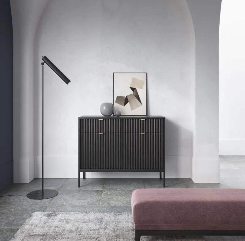 Kommode mit zwei Türen Worthing 36, Farbe: Schwarz / Gold - Abmessungen: 83 x 104 x 39 cm (H x B x T)