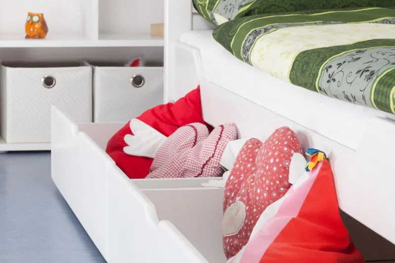 Kinderbett mit Schubladen