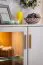 Vitrine | klein | Farbe: Kaschmir | 1 Glastür | Maße: 90 x 40 x 116,5 cm | 1 Drehtür | ABS-Kanten | getöntes Glas | 6 Fächer | für Wohnzimmer