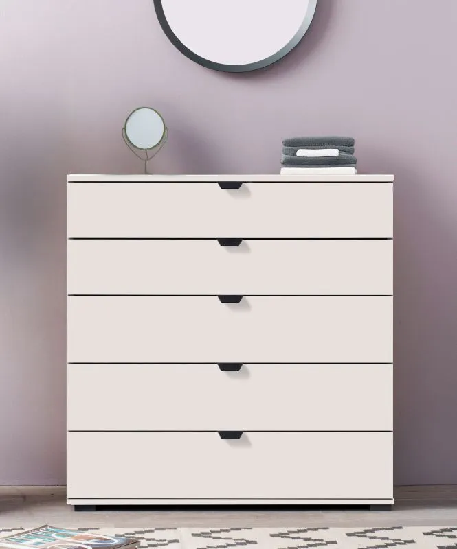Kommode mit fünf Schubladen Pecini 01, Farbe: Weiß, einfaches und modernes Design, Griffe & Beine: Schwarz, Maße: 95 x 90 x 40 cm, für Wohnzimmer