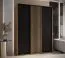 Kleiderschrank Tharo mit Schiebetüren in Eiche/Schwarz gehalten, 235,2 x 190 x 45 cm, viel Stauraum, auch für Wohnzimmer geeignet, Einlegeböden