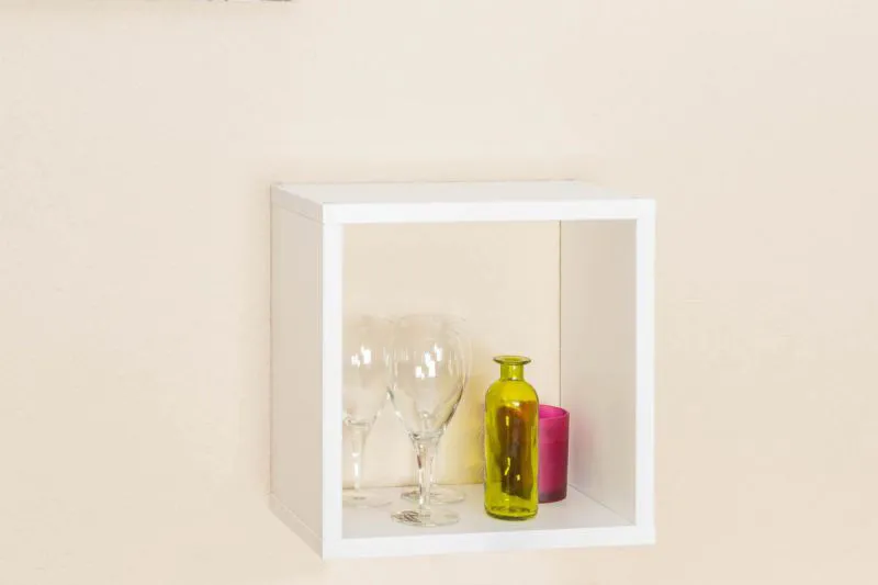 Hängeregal, Wandregal, Bücherregal - 35 cm breit, Kiefer Massivholz, Farbe: Weiß Abbildung