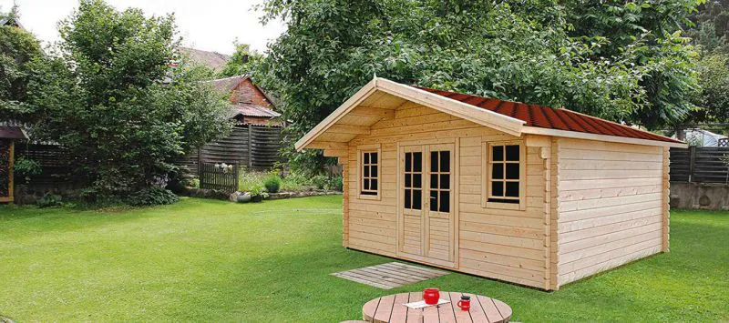 Holz-Gartenhaus 3,98 x 4,98 Meter (inkl. Dach) | Naturbelassen | Satteldach | 44 mm Blockbohlen-Haus Abbildung